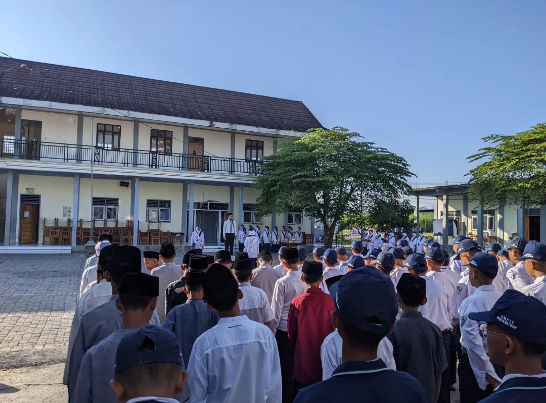 halaman-sekolah